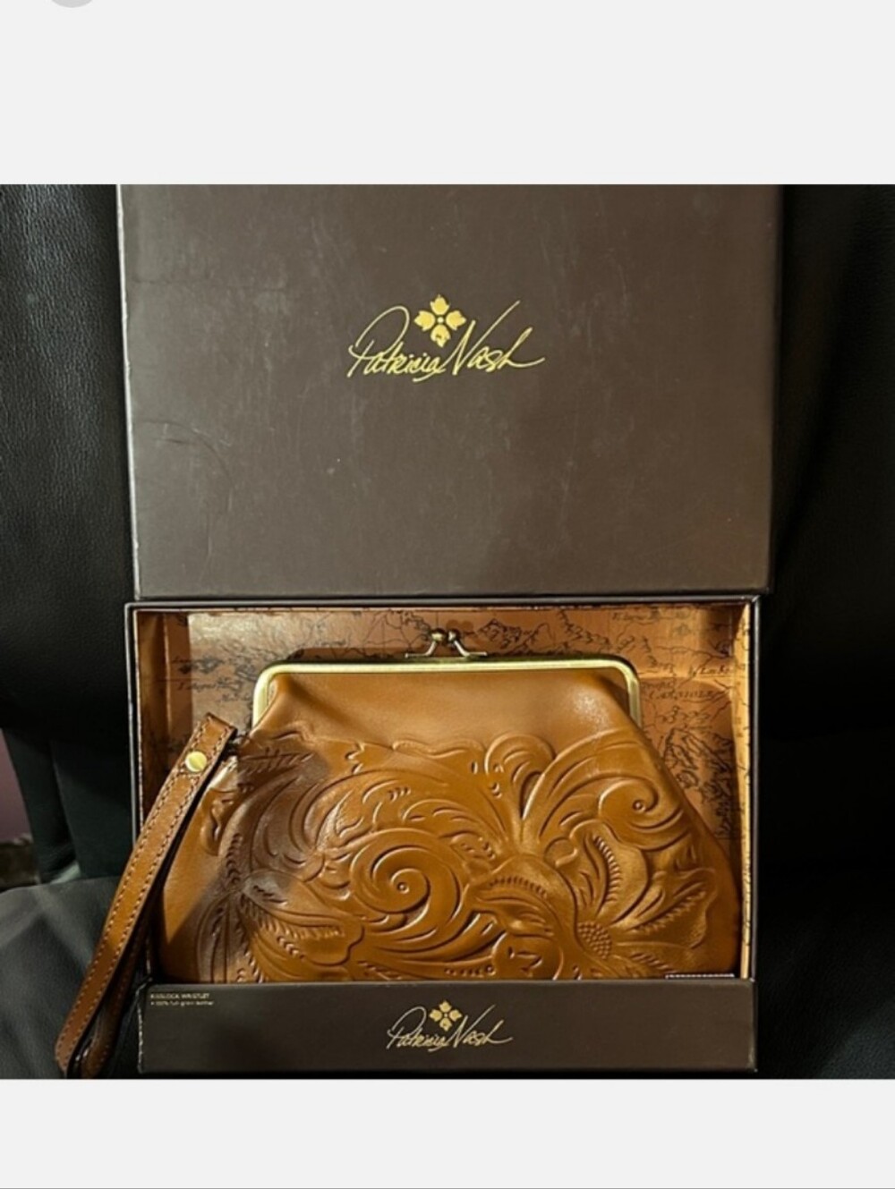 Patricia Nash Kisslock Tan Embossed Leather Wristlet Clutch NIB NWT NEW